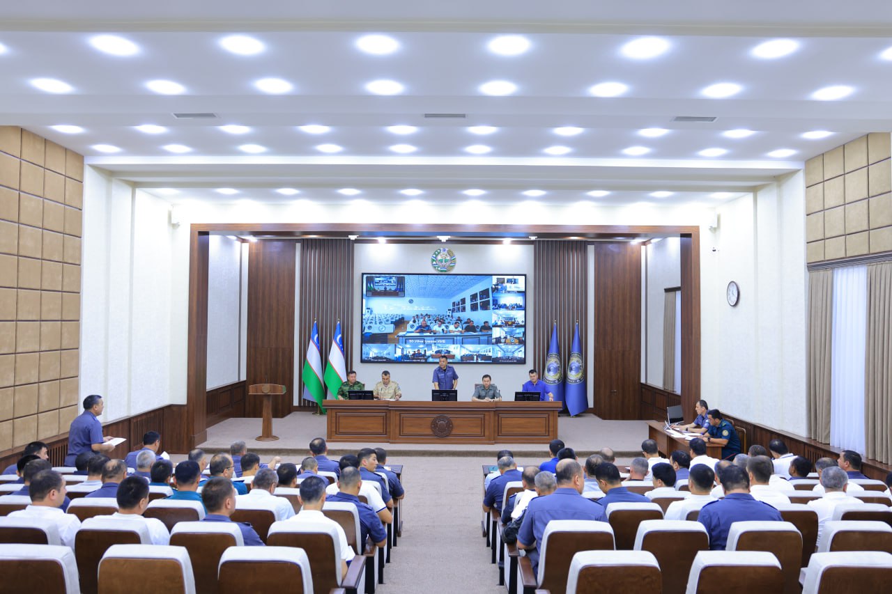 Namangan viloyati IIBda huquqni muhofaza qiluvchi organlar xodimlari ishtirokida yig‘ilish…